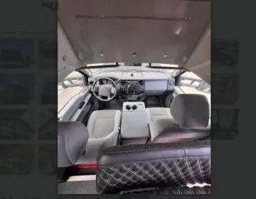 2014 F-550 Diesel 29P Krystal