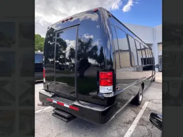 2014 F-550 Diesel 29P Krystal