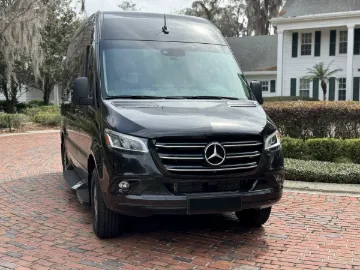 Picture of 2024 Mercedes-Benz 2500 7P Van