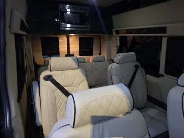 Picture of 2024 Mercedes-Benz 2500 7P Van