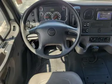 Picture of 2013 Freightliner M2 Shuttle Bus