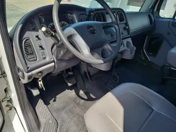 Picture of 2013 Freightliner M2 Shuttle Bus