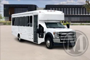 Picture of 2022 Ford F550 Shuttle Bus