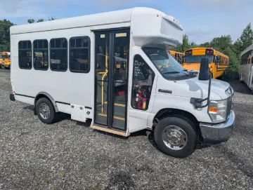 2016 Ford E-350 Shuttle 12P