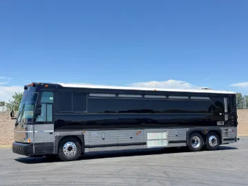 Picture of 2013 MCI Istv Bus School Bus