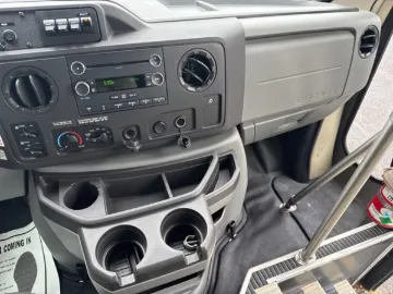 Picture of 2017 Ford E-350 Diamond Coach ADA Shuttle Bus