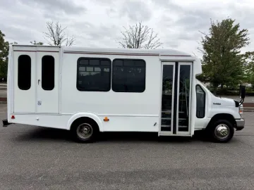 Picture of 2016 Ford E350 Shuttle Bus ADA