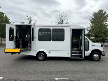 Picture of 2016 Ford E350 Shuttle Bus ADA