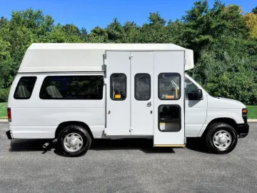 Picture of 2014 Ford E350 Shuttle Bus ADA