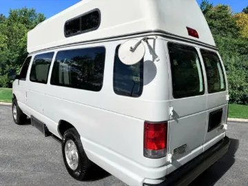 Picture of 2014 Ford E350 Shuttle Bus ADA