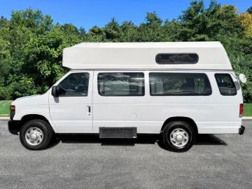 Picture of 2014 Ford E350 Shuttle Bus ADA
