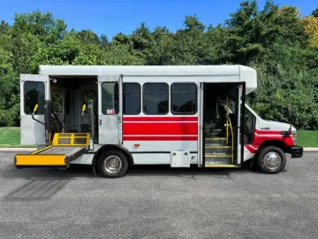 Picture of 2016 Ford E350 Shuttle Bus ADA