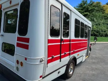 Picture of 2016 Ford E350 Shuttle Bus ADA