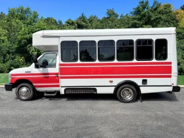 Picture of 2016 Ford E350 Shuttle Bus ADA
