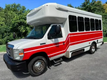 Picture of 2016 Ford E350 Shuttle Bus ADA