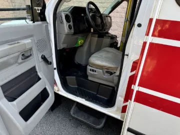 Picture of 2016 Ford E350 Shuttle Bus ADA