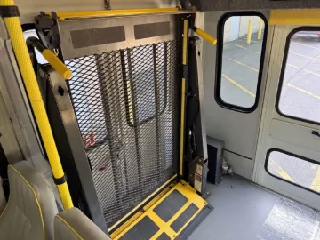 Picture of 2016 Ford E350 Shuttle Bus ADA