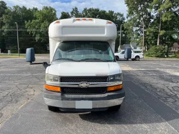 Picture of 2014 Chevrolet Express 4500 ADA Shuttle Bus