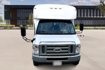 Picture of 2019 Ford E350 Shuttle Bus