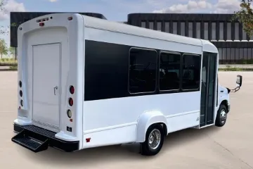 Picture of 2019 Ford E350 Shuttle Bus