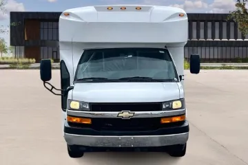 Picture of 2022 Chevrolet Express Shuttle Bus