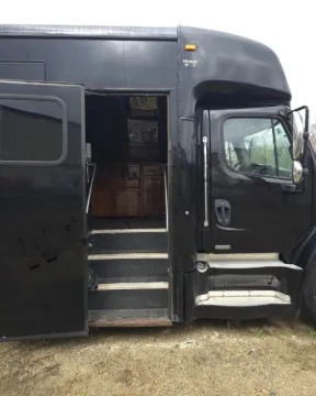 2011 Freightliner M2 Party Bus Limo & Party Bus