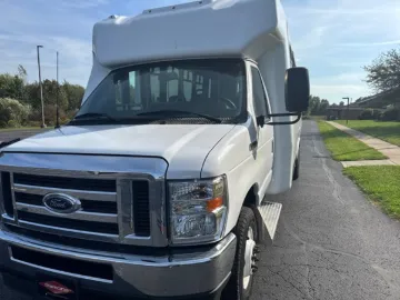 Picture of 2025 Ford E-450 Diamond ADA Shuttle Bus