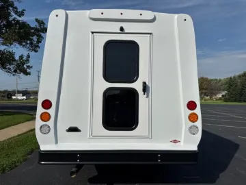 Picture of 2025 Ford E-450 Diamond ADA Shuttle Bus