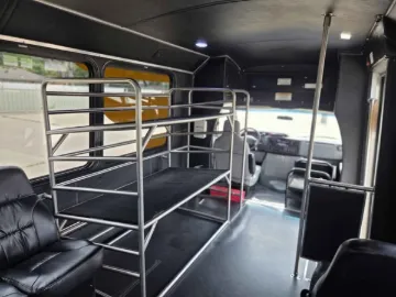 Picture of 2018 Ford E-450 Shuttle Bus