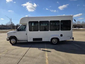 Picture of 2015 Ford E-350 Shuttle Bus ADA