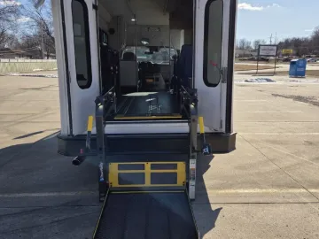 Picture of 2015 Ford E-350 Shuttle Bus ADA