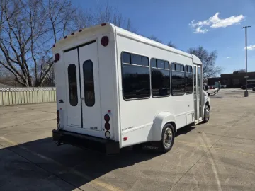Picture of 2015 Ford E-350 Shuttle Bus ADA