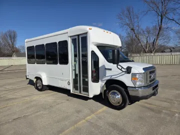Picture of 2015 Ford E-350 Shuttle Bus ADA