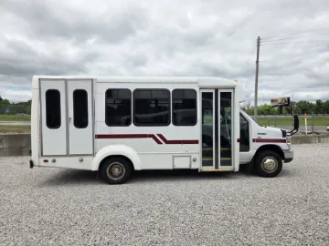 Picture of 2010 Ford E-350 Shuttle Bus ADA