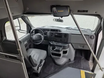 Picture of 2010 Ford E-350 Shuttle Bus ADA