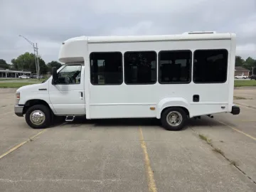 Picture of 2020 Ford Starcraft E-350 Shuttle Bus ADA
