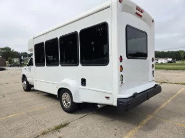 Picture of 2020 Ford Starcraft E-350 Shuttle Bus ADA