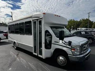 Picture of 2012 Ford E-450 Shuttle Bus