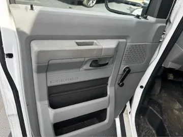 Picture of 2012 Ford E-450 Shuttle Bus