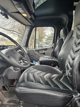 Picture of 2018 Freightliner Grech Mid Size Bus