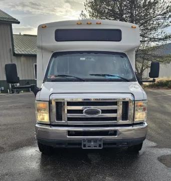 Picture of 2015 Ford Champion E450 Shuttle Bus
