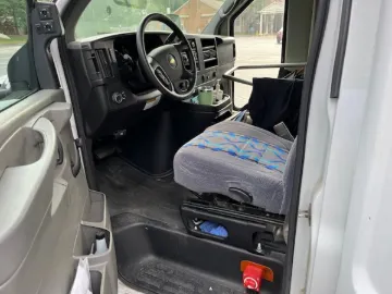 Picture of 2014 Chevrolet Express 4500 Shuttle Bus