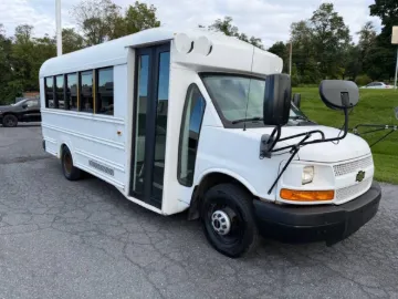 Picture of 2012 Chevrolet Express 4500 Shuttle Bus