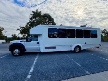 Picture of 2014 Ford F-550 Shuttle Bus ADA