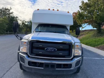 Picture of 2014 Ford F-550 Shuttle Bus ADA