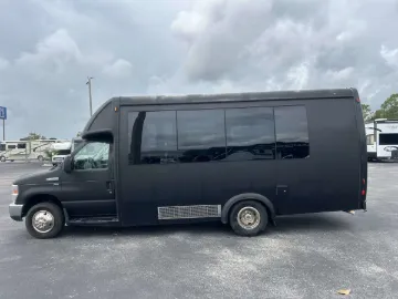Picture of 2019 Ford E350 Shuttle Bus