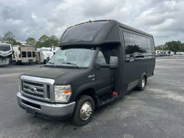 Picture of 2019 Ford E350 Shuttle Bus