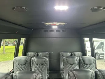 Picture of 2019 Ford E350 Shuttle Bus