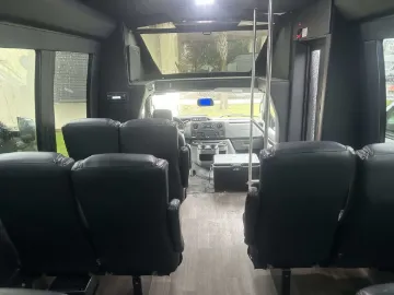 Picture of 2019 Ford E350 Shuttle Bus