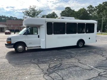 Picture of 2014 Chevrolet Express 4500 Shuttle Bus